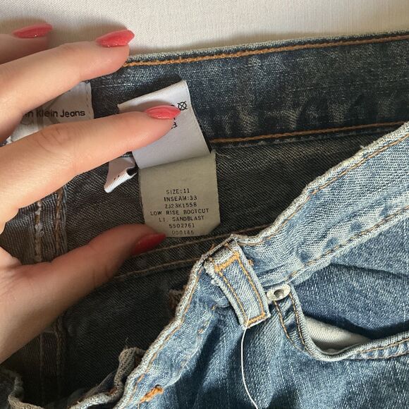 Calvin Klein Size 11 Low Rise Boot Cut 12oz Sandblast Denim 33" Inseam - Picture 5 of 9